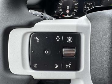 Land Rover Defender 90 3.0D WINTERPACK/TREKHAAK/DRIVERASSIST — photo 20