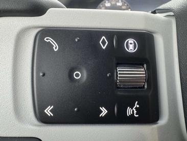 Land Rover Defender 90 3.0 D LICHTE VRACHT — photo 20