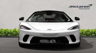 McLaren GT — photo 11