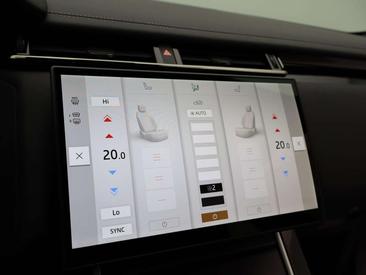 Land Rover Range Rover Velar Belgravia Edition Satin PHEV 2.0 P400e AWD — photo 20