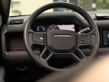 Land Rover Defender 110 X-Dynamic HSE 3.0 D MHEV D300 — photo 24