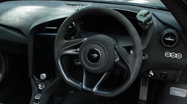 McLaren 750S — photo 12