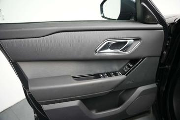 Land Rover Range Rover Velar R-Dynamic SE — photo 11