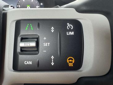 Land Rover Defender 90 3.0 D LICHTE VRACHT — photo 21