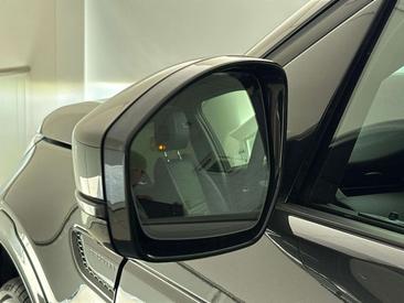 Land Rover Discovery Sport Landmark Edition — photo 21