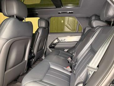 Land Rover Range Rover Sport HSE Dynamic P460e — photo 11