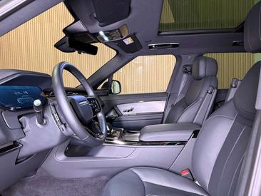 Land Rover Range Rover Sport HSE Dynamic P460e — photo 12