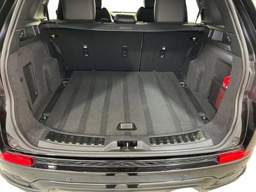 Land Rover Discovery Sport P300e PHEV R-Dynamic — photo 23