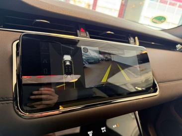 Land Rover Range Rover Evoque P300e R-Dynamic S — photo 16