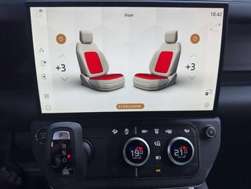 Land Rover Defender 90 3.0 D LICHTE VRACHT — photo 24