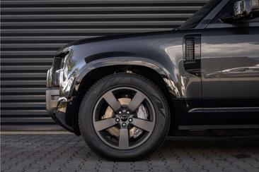 Land Rover Defender 110 2.0 P300e X-Dynamic HSE Pano Head Up Trekh Gris — photo 11