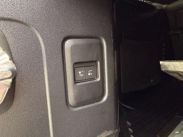 Land Rover Defender 110 X-Dynamic HSE 3.0 D MHEV D300 — photo 29