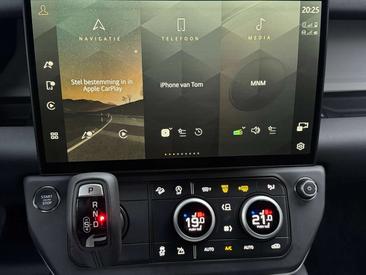 Land Rover Defender 90 3.0D — photo 26