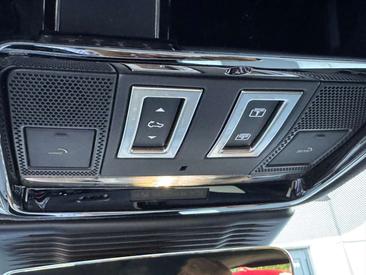 Land Rover Range Rover Velar Autobiography — photo 14