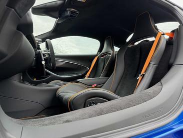 McLaren Artura — photo 23