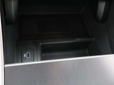 Land Rover Range Rover Velar Belgravia Edition Satin PHEV 2.0 P400e AWD — photo 28