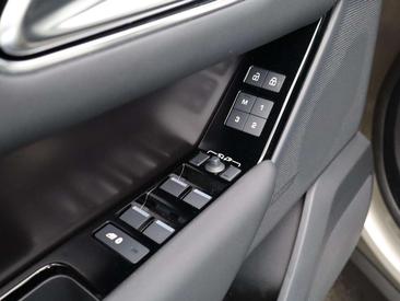 Land Rover Range Rover Velar Belgravia Edition Satin PHEV 2.0 P400e AWD — photo 29