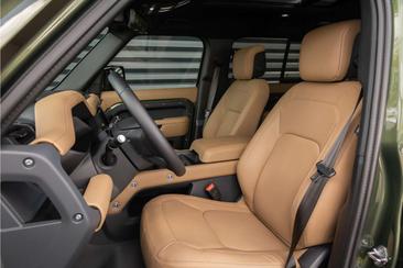 Land Rover Defender 110 X-Dynamic HSE Pano 22 Inch Trekh Vert 2.0 P300e — photo 17