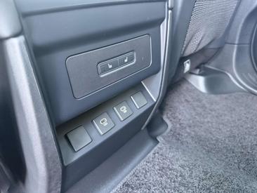 Land Rover Defender 110 P400e X-Dynamic SE AWD Auto. MY24 Gris — photo 29