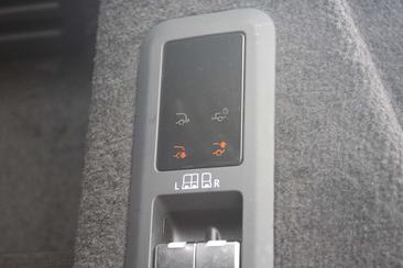 Land Rover Range Rover Sport P460e — photo 43