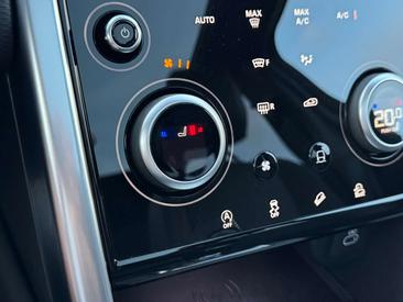 Land Rover Discovery Sport R-Dynamic SE P200 — photo 32
