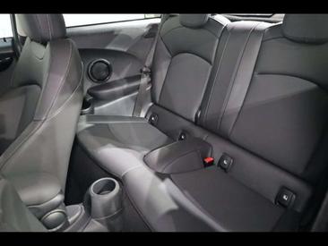 Mini 3 Portes Berline Cooper SE — photo 7