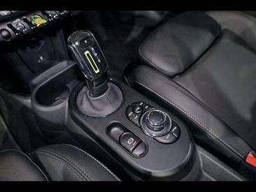 Mini 3 Portes Berline Cooper SE — photo 8