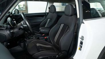 Mini 3 Portes Berline Cooper SE — photo 22