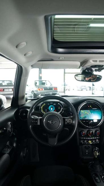 Mini 3 Portes Berline Cooper SE — photo 24