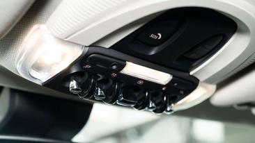 Mini 3 Portes Berline Cooper SE — photo 28