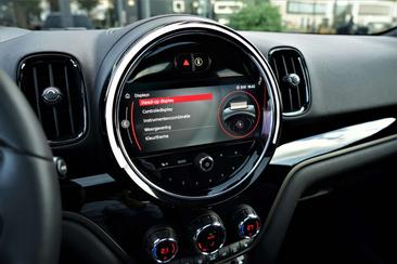 Mini Countryman Cooper SE ALL4 — photo 14