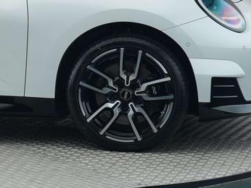 Mini Cooper Electric Berline Cooper SE — photo 15