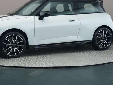 Mini Cooper Electric Berline Cooper SE — photo 19