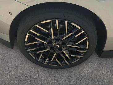Mini Cooper Electric Berline Cooper SE — photo 10