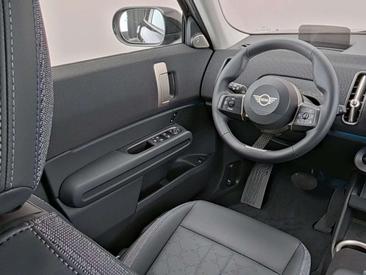 Mini Countryman Cooper E — photo 3