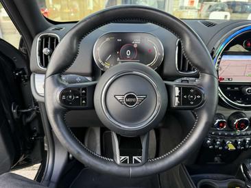 Mini Countryman Cooper SE ALL4 — photo 9
