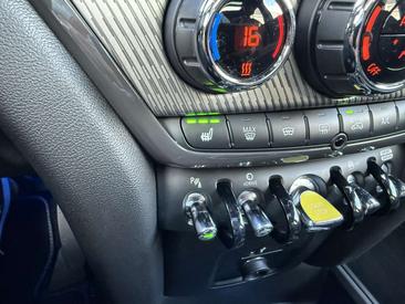 Mini Countryman Cooper SE ALL4 — photo 17