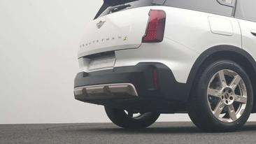 Mini Countryman Cooper SE ALL4 — photo 19