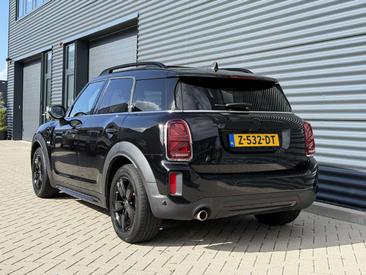 Mini Countryman Cooper SE ALL4 — photo 22