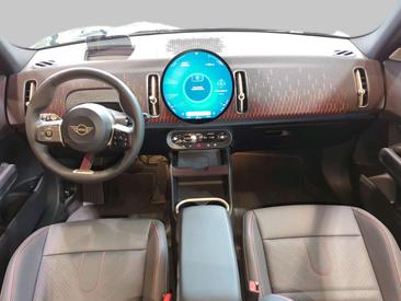 Mini Countryman Cooper E — photo 13