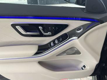 Mercedes Classe S Berline 580 E — photo 26