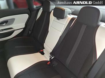 Mercedes CLA Berline 200 — photo 13