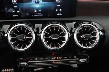 Mercedes Classe A Berline 250 E — photo 40
