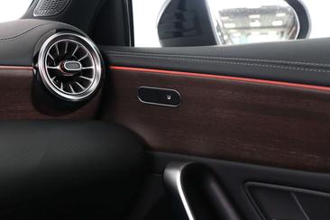 Mercedes Classe A Berline 250 E — photo 43