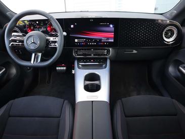 Mercedes CLA Berline 180 — photo 13