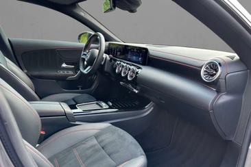 Mercedes CLA Berline 180 — photo 5