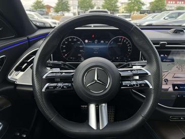 Mercedes Classe E Berline 300 4MATIC — photo 13