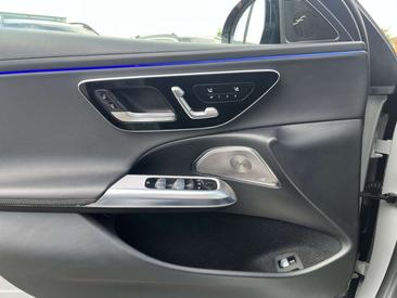 Mercedes Classe E Berline 300 4MATIC — photo 20