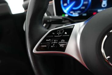 Mercedes EQE 300 PREMIUM — photo 30