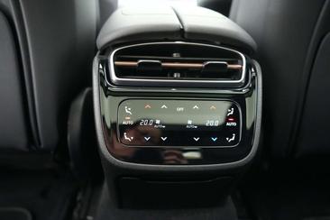 Mercedes EQE 300 PREMIUM — photo 31